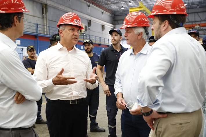 Visita foi realizada ontem (19)