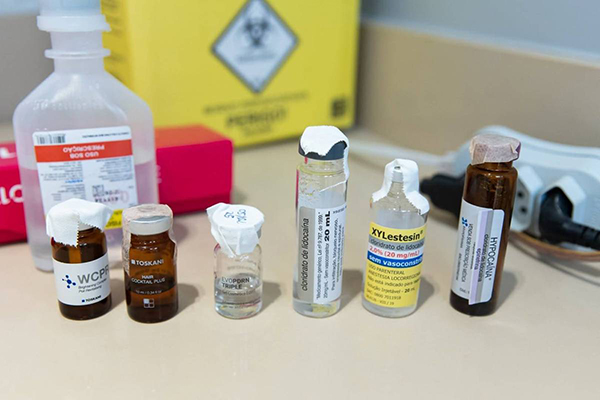 Produtos apreendidos em operação da Anvisa em clínicas de estética -