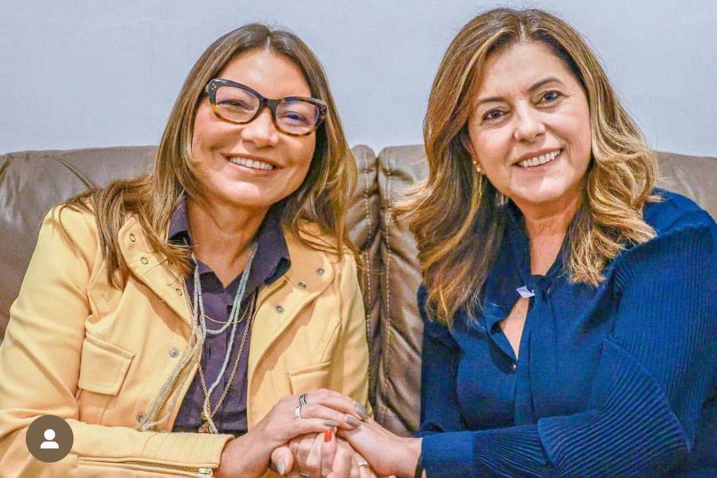 A tesoureira do PT, Gleide Andrade, com a primeira-dama, Janja 