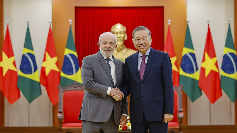 Lula durante encontro com o Secretário-Geral do Comitê Central do Partido Comunista do Vietnã, Tô Lâm Lula durante encontro com o Secretário-Geral do Comitê Central do Partido Comunista do Vietnã, Tô Lâm