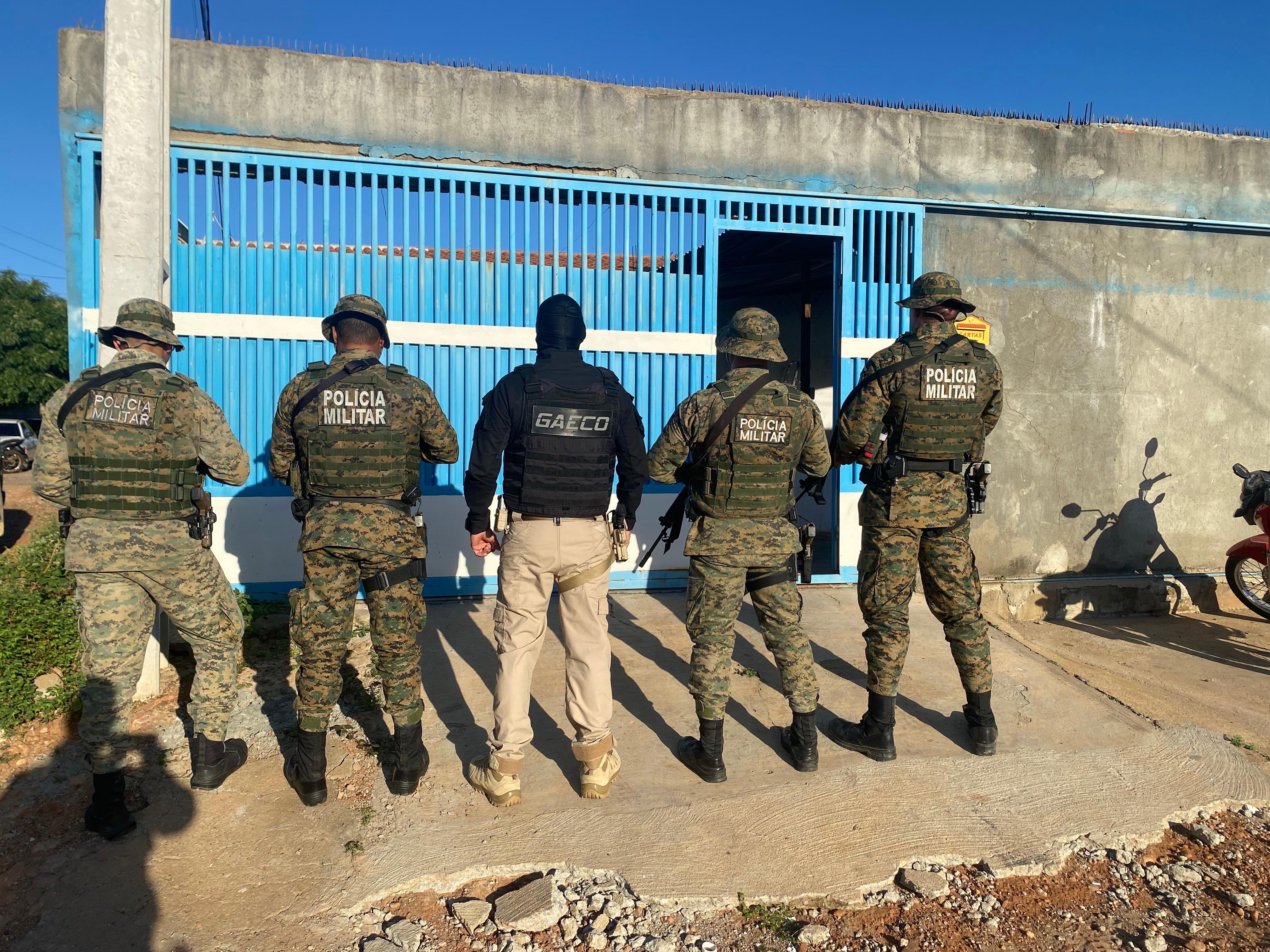 Operação deflagrada hoje (27) prendeu quatro suspeitos de operarem esquema financeiro da organização criminosa