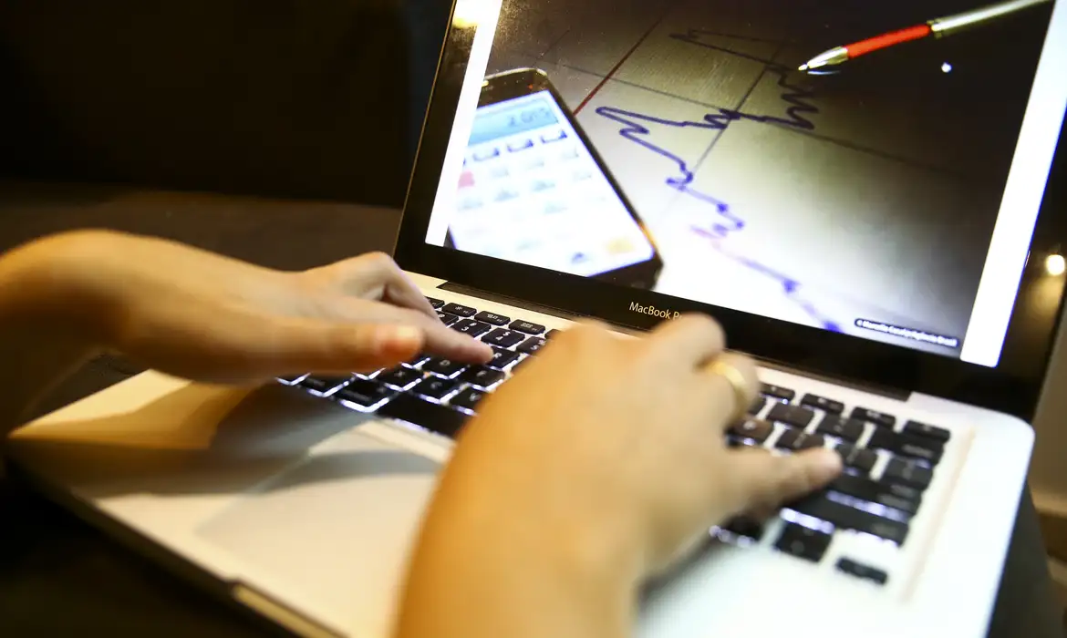 Central permite filtrar emendas por autor, tipo, partido e estado