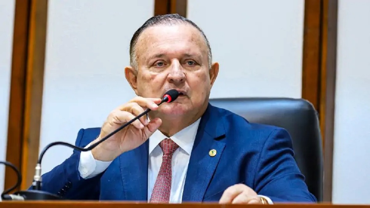 Adolfo Menezes 
