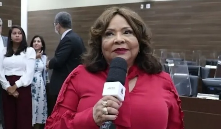 Desembargadora do Tribunal de Justiça da Bahia (TJ-BA), Cassinelza da Costa Santos Lopes