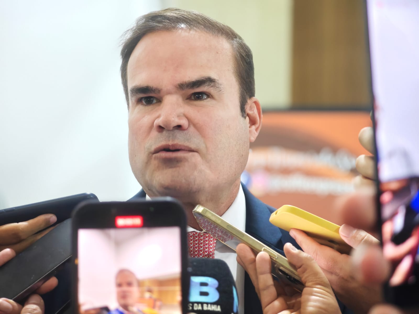 Cacá Leão Cacá Leão