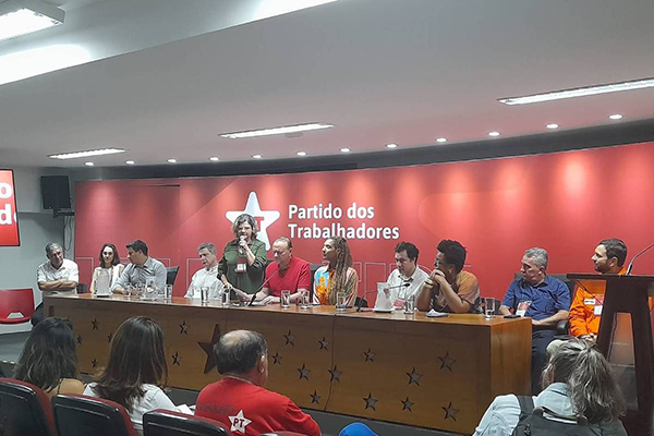 Ministra Anielle Franco participa de reunião na sede do PT em Brasília na manhã desta sexta-feira (28)