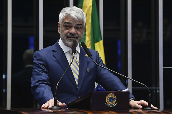 Humberto Costa, senador e presidente do PT