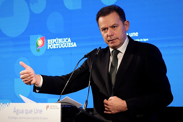 Assembleia da República rejeitou uma moção de confiança do primeiro-ministro, Luís Montenegro, que assim foi obrigado a abandonar o cargo Assembleia da República rejeitou uma moção de confiança do primeiro-ministro, Luís Montenegro, que assim foi obrigado a abandonar o cargo