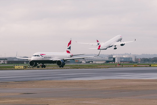 Pista do aeroporto de Heathrow, no Reino Unido