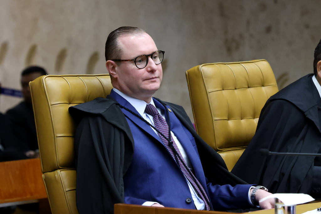 O ministro Cristiano Zanin, do STF, que preside a Primeira Turma da corte