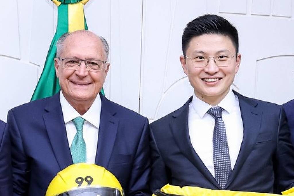 O vice-presidente e ministro, Geraldo Alckmin, e o CEO da chinesa Didi, Stephen Zhu, em Brasília O vice-presidente e ministro, Geraldo Alckmin, e o CEO da chinesa Didi, Stephen Zhu, em Brasília