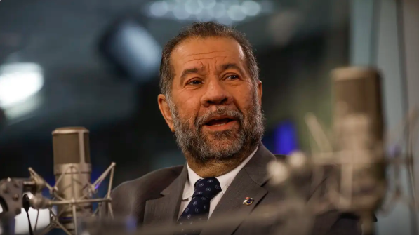 O ministro da Previdência Social, Carlos Lupi