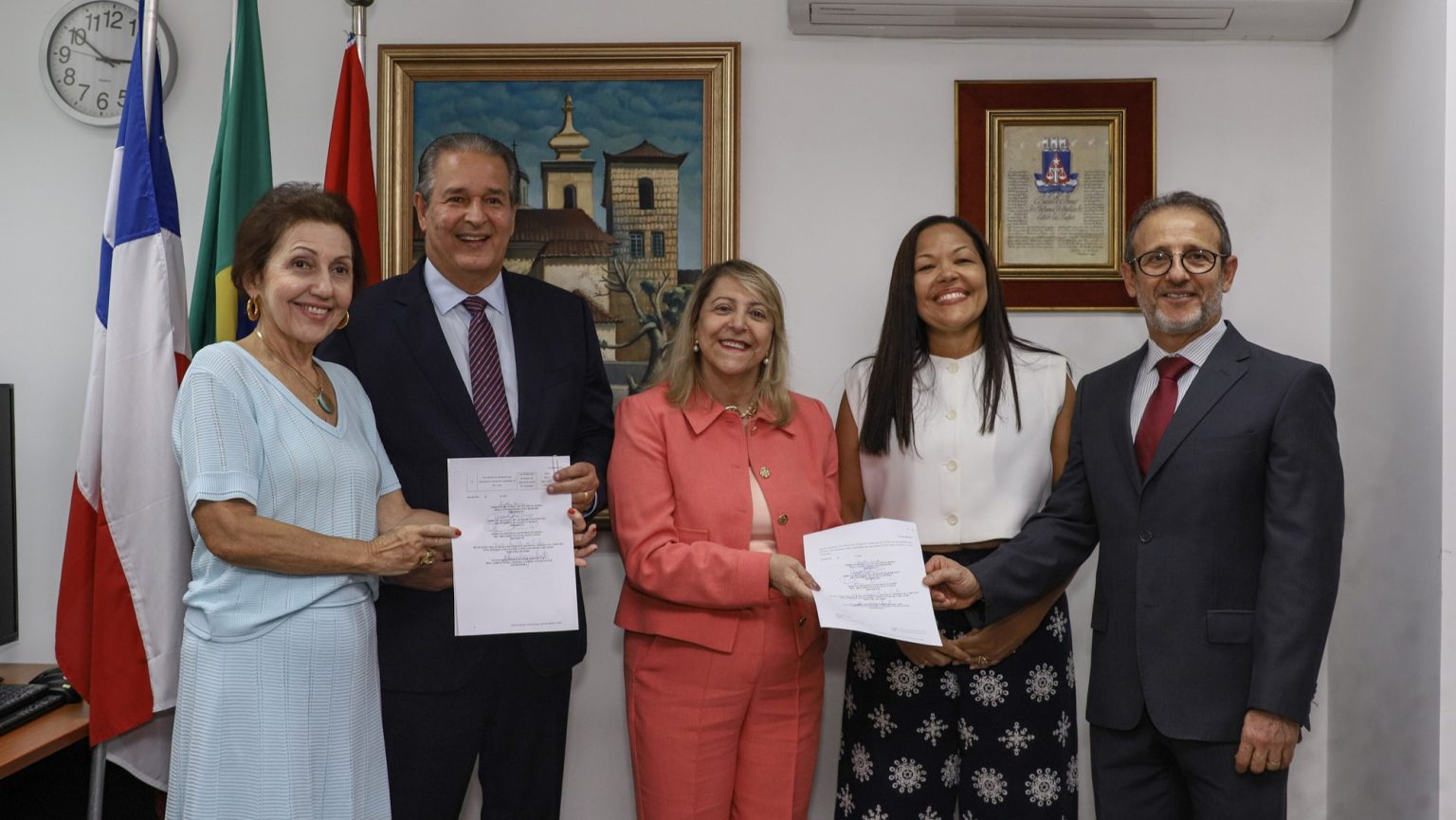 Acordo foi assinado nesta segunda-feira 