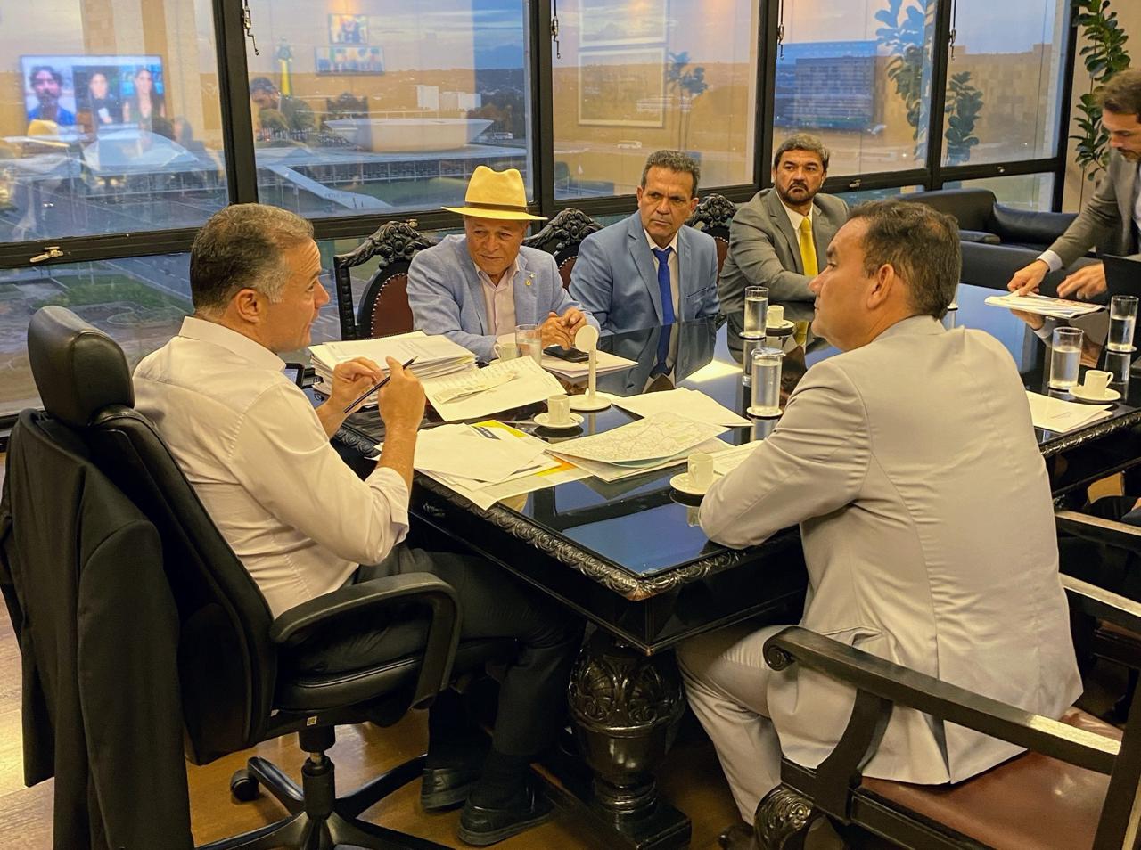 Audiência com o ministro dos Transportes, Renan Filho