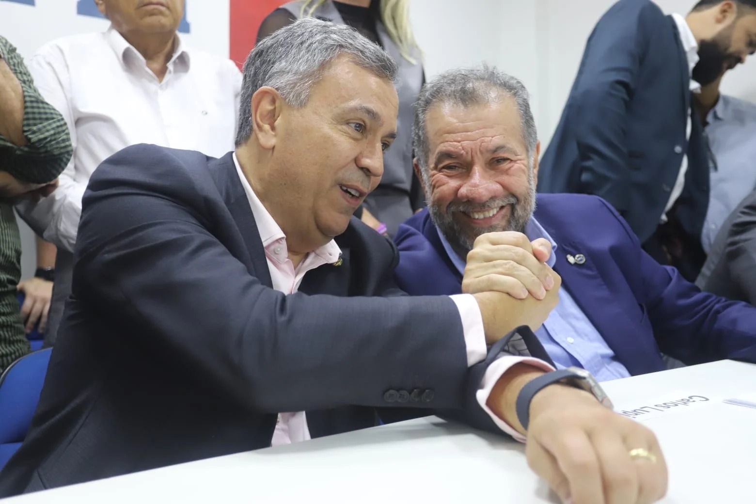 O deputado federal Félix Mendonça Júnior e o o ministro da Previdência, Carlos Lupi O deputado federal Félix Mendonça Júnior e o o ministro da Previdência, Carlos Lupi