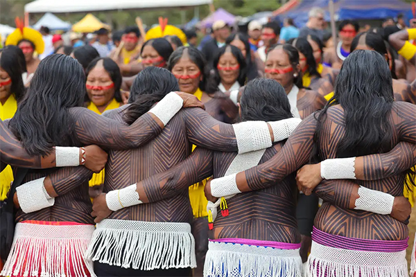 O Acampamento Terra Livre (ATL) é considerado a maior assembleia dos povos e organizações indígenas do Brasil O Acampamento Terra Livre (ATL) é considerado a maior assembleia dos povos e organizações indígenas do Brasil