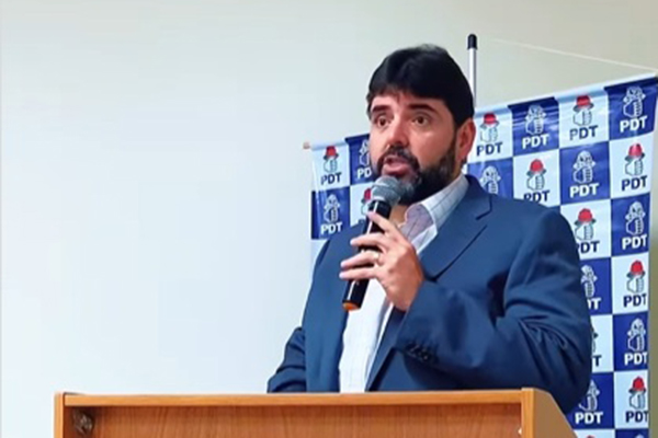 O secretário estadual de Relações Institucionais, Adolfo Loyola O secretário estadual de Relações Institucionais, Adolfo Loyola