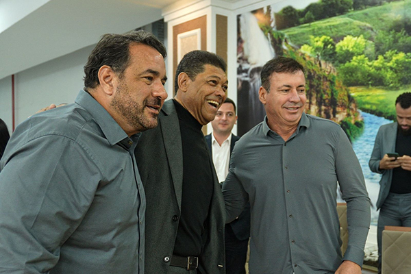 O deputado estadual Alan Sanches, o apóstolo Valdemiro Santiago e o empresário Ditinho O deputado estadual Alan Sanches, o apóstolo Valdemiro Santiago e o empresário Ditinho