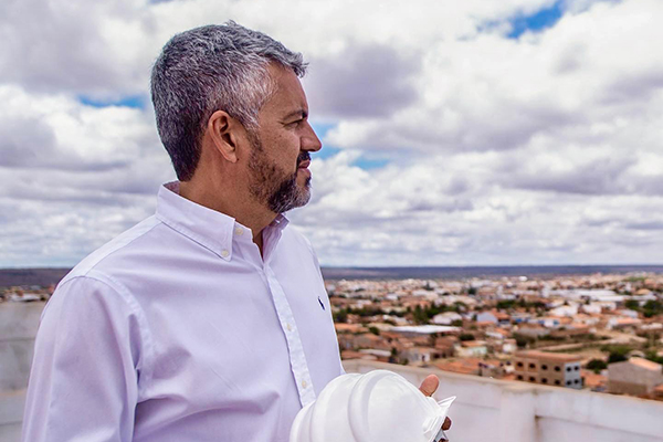 O ex-prefeito de Irecê Elmo Vaz