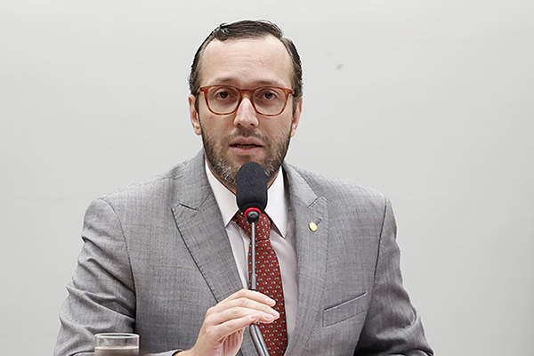 O presidente da Comissão de Relações Exteriores da Câmara, Filipe Barros (PL-PR)