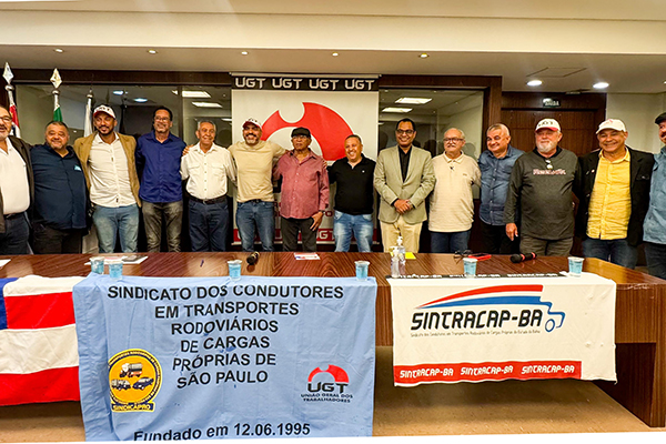 Cerimônia em São Paulo oficializou a Federação Nacional dos Trabalhadores Condutores em Transportes Rodoviários de Cargas Próprias 
