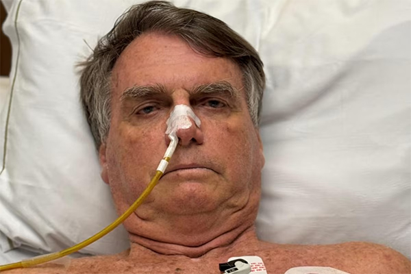 O ex-presidente Jair Bolsonaro (PL) está internado desde o dia 13 de abril após cirurgia no intestino