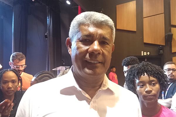 O governador Jerônimo Rodrigues (PT)