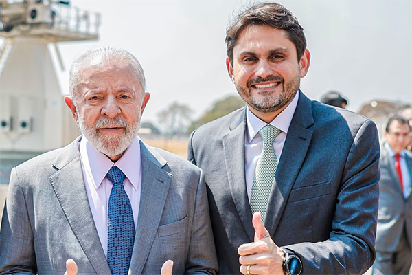 O presidente Luiz Inácio Lula da Silva (PT) e o ex-ministro das Comunicações, Juscelino Filho