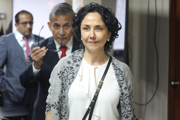 A mulher do ex-presidente do Peru Ollanta Humala, Nadine Heredia A mulher do ex-presidente do Peru Ollanta Humala, Nadine Heredia
