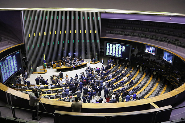 Imagem de Centrão avalia que projeto da anistia do 8/1 não deve avançar mesmo com ato em SP