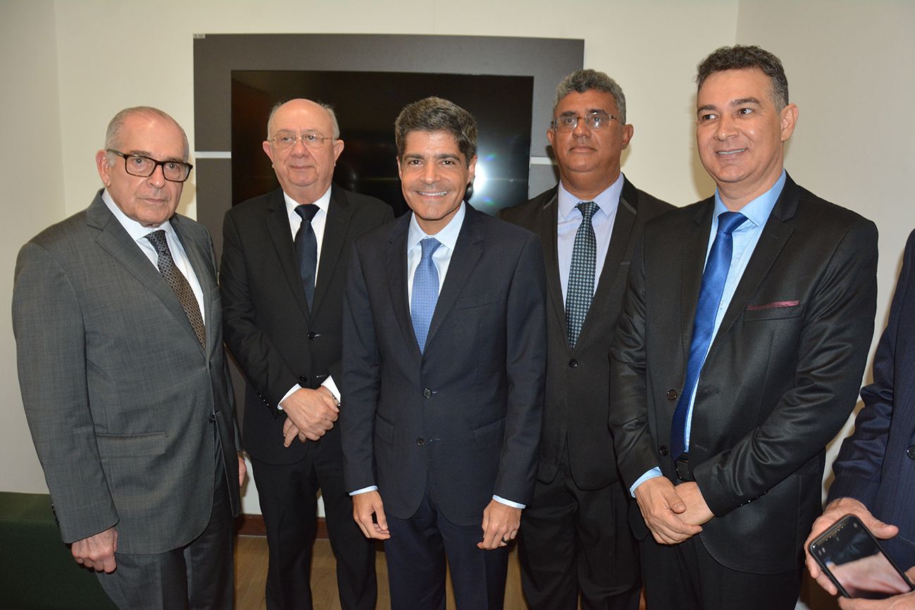 ACM Neto foi homenageado em Feira de Santana