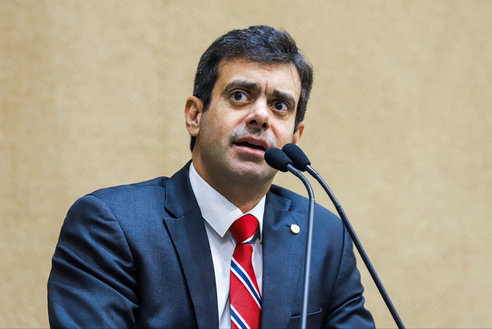 O deputado estadual Tiago Correia (PSDB), líder da oposição na Assembleia Legislativa da Bahia (Alba)