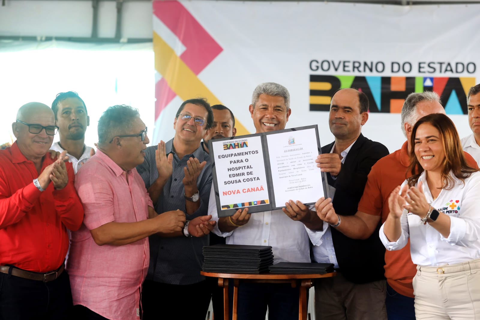 Durante a agenda, foi assinada a autorização para celebração de convênio com o município