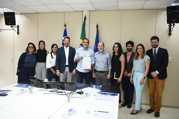 Prefeitura de Salvador firmou nesta quinta-feira (29) um acordo de cooperação técnica com o Instituto de Estudos para Políticas de Saúde (IEPS)