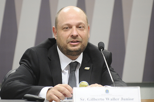 O presidente do INSS (Instituto Nacional do Seguro Social), Gilberto Waller Júnior