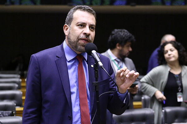 O deputado federal Guilherme Boulos (PSOL-SP) O deputado federal Guilherme Boulos (PSOL-SP)