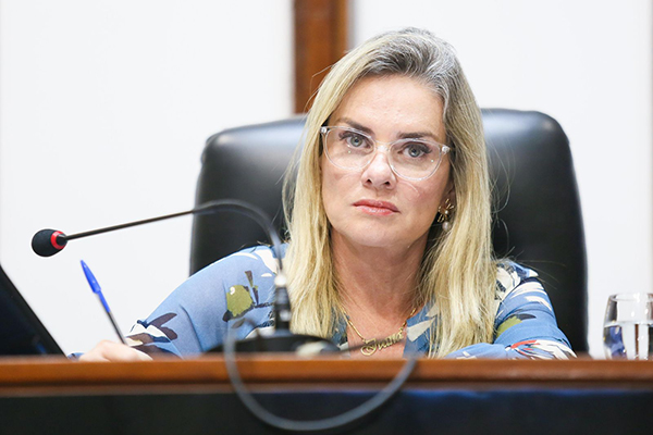 Presidente da Assembleia, Ivana Bastos Presidente da Assembleia, Ivana Bastos