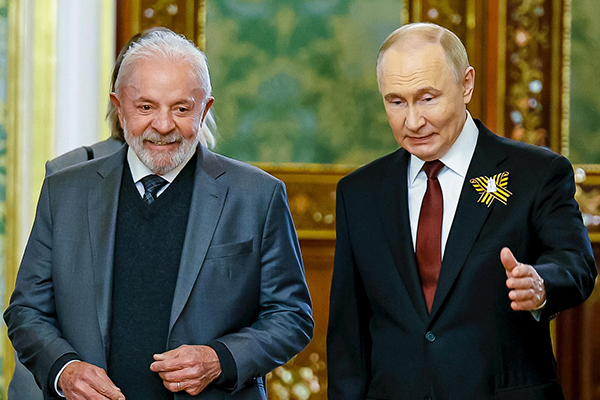 Os presidentes Lula e Vladimir Putin (Rússia)