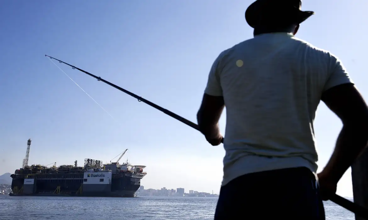 Vazamentos são apontados como problemas por moradores