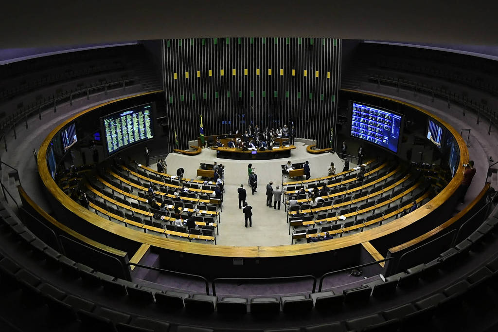 Plenário da Câmara dos Deputados durante sessão conjunta do Congresso Nacional Plenário da Câmara dos Deputados durante sessão conjunta do Congresso Nacional