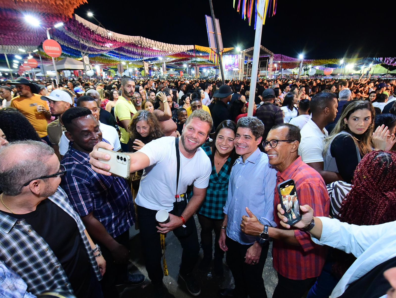 ACM Neto percorre cidades da Bahia no São João e exalta festas promovidas pelos prefeitos ACM Neto percorre cidades da Bahia no São João e exalta festas promovidas pelos prefeitos