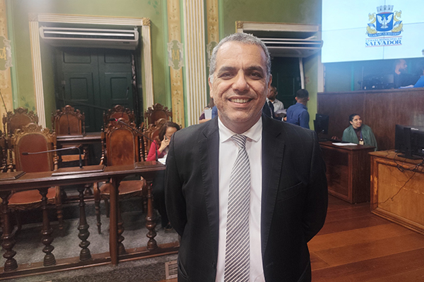 Imagem de Cezar Leite critica condenação de Zambelli e aponta desgaste do presidente Lula Imagem de Cezar Leite critica condenação de Zambelli e aponta desgaste do presidente Lula