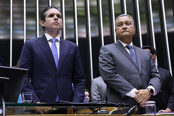 O presidente da Câmara dos Deputados, Hugo Motta (Republicanos-PB), e o ministro Rui Costa (Casa Civil)