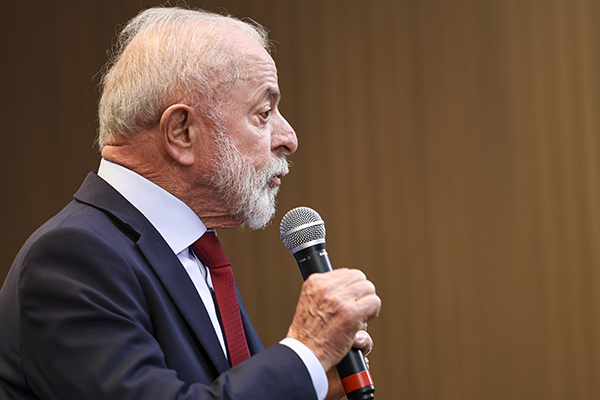 O presidente Lula O presidente Lula