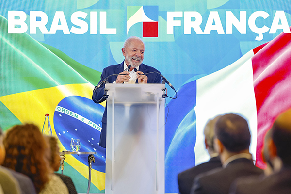 O presidente Lula O presidente Lula