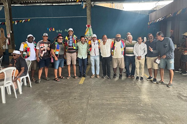 Lideranças sindicais e políticas se reuniram em evento realizado na sede do Sinergia, em Salvador Lideranças sindicais e políticas se reuniram em evento realizado na sede do Sinergia, em Salvador