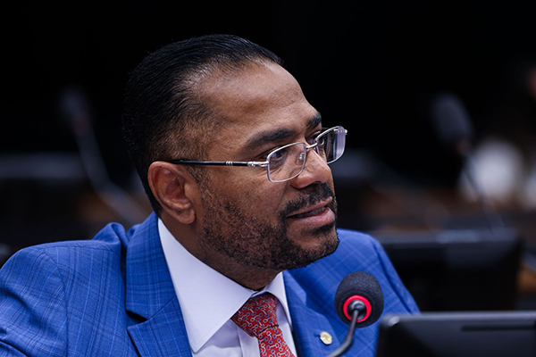 Márcio Marinho Márcio Marinho