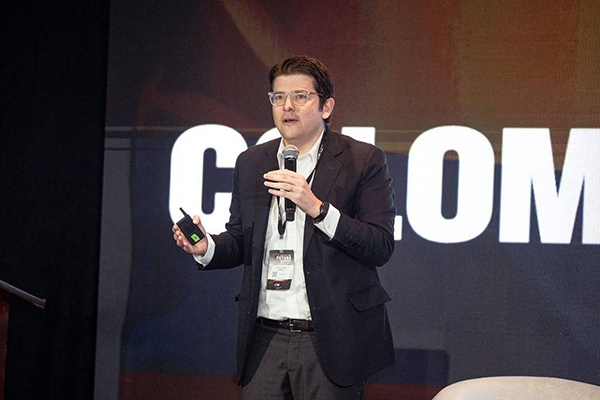 O senador da Colômbia Miguel Uribe Turbay, 39, morreu nesta segunda-feira (11) O senador da Colômbia Miguel Uribe Turbay, 39, morreu nesta segunda-feira (11)