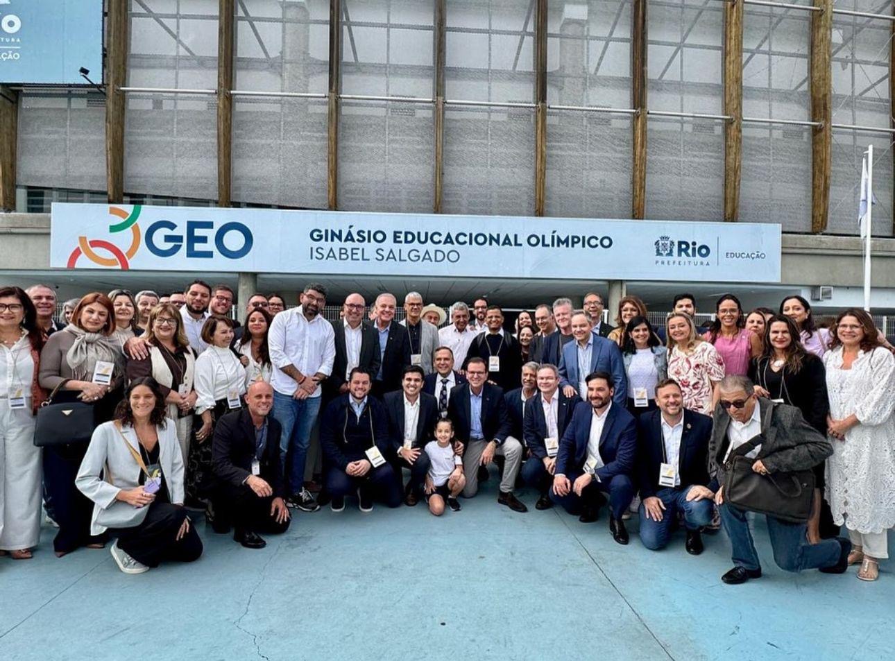 Pablo Roberto participa nesta sexta-feira (25), no Rio de Janeiro, do 1º Encontro Embaixadores da Educação Pablo Roberto participa nesta sexta-feira (25), no Rio de Janeiro, do 1º Encontro Embaixadores da Educação