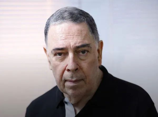 Sílvio Roberto de Moraes Coelho Sílvio Roberto de Moraes Coelho